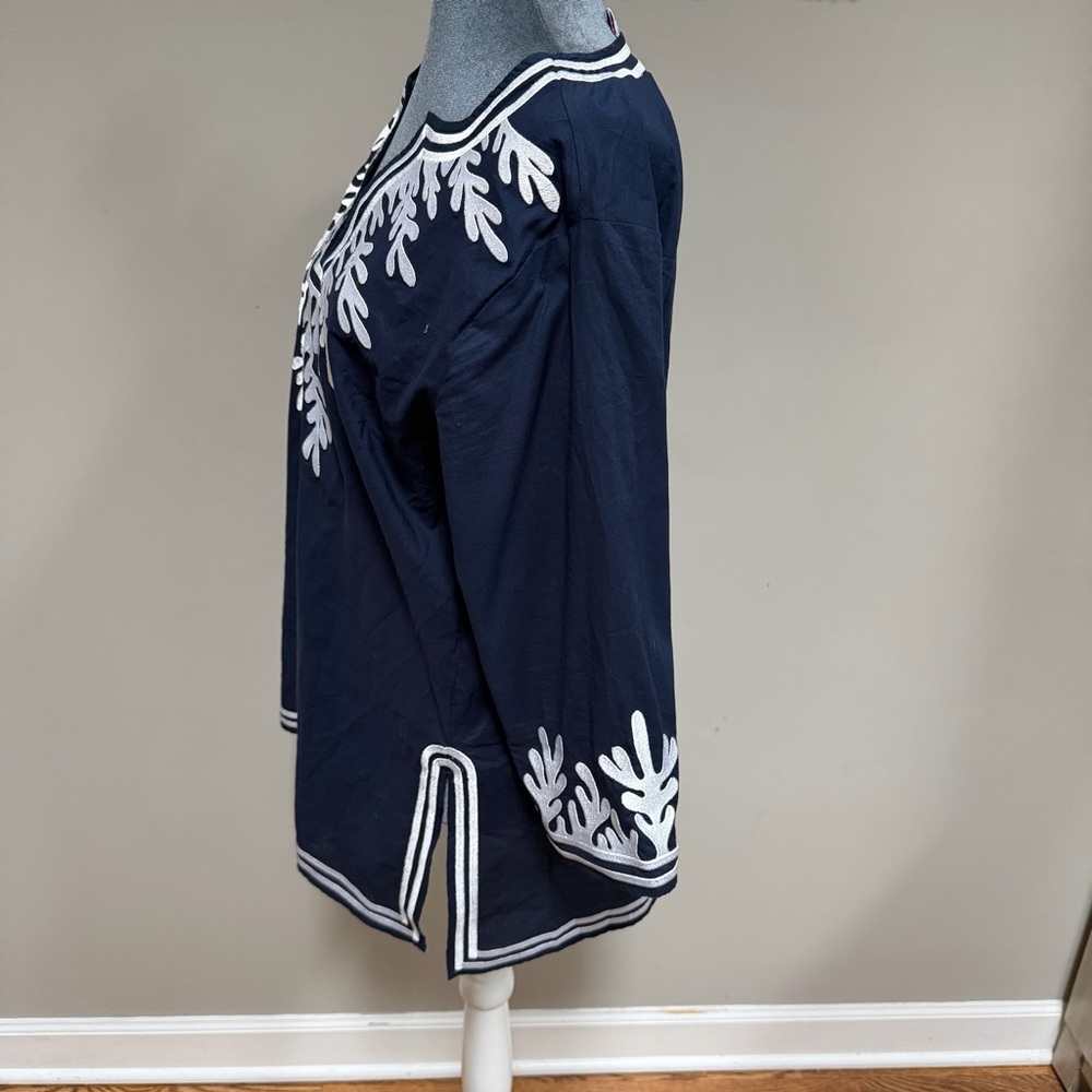 GRETCHEN SCOTT- Women's MEDIUM White Embroidered Tunic The Reef Navy Cover-Up - Picture 4 of 8
